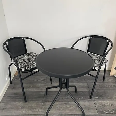 Private With Shared Bathroom In Of *